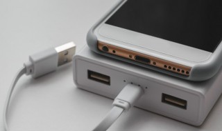 飞机上为什么不能用充电宝 充电宝为什么不能在飞机上使用