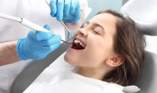 为什么拔牙后不能吐口水 拔牙后能不能吐口水
