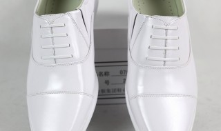 白色的皮鞋怎样清理 清洁白色的皮鞋窍门