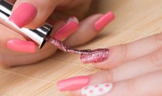 美甲做法步骤 美甲怎么做出来呢