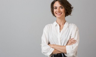 白色短袖衣服怎么清洗干净 白色短袖衣服清洗干净小妙招