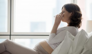 打喷嚏一声二声三声四声代表什么 打喷嚏一声二声三声四声分别代表什么