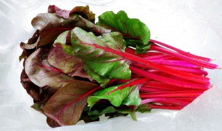 炒出来是红色的菜叫什么 炒出来是红色的菜名称