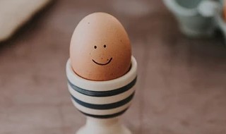 蒸2个鸡蛋要放多少水 这里有答案