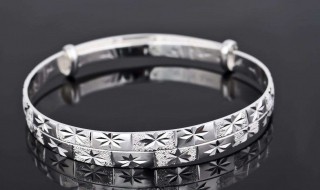 银饰品发黑了怎么办 3分钟洗得跟新的一样