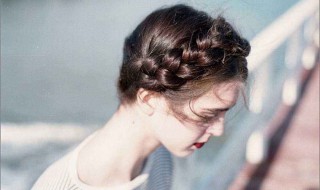 侧脸歌词 以及这首歌是谁唱的