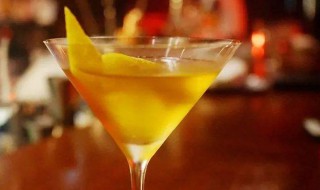 喝酒微醺的唯美句子 微醺的经典句子