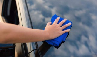 玻璃清洗小诀窍 超方便简单清洗