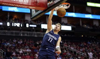 大前锋和小前锋的区别 小前锋的作用是什么