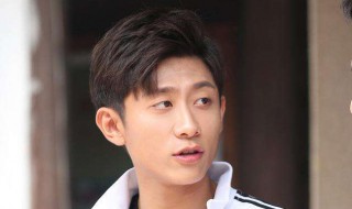 张一山父亲张晓武简历 母亲叫什么