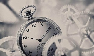 深深的怀念歌词 时光带走了我们的青春 却留下了难忘的从前