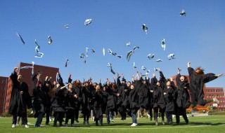 大学学费一年大概多少 准大学生家长必知