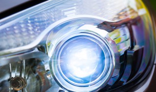 氙气灯泡怎么安装无阴影 疝气灯有黑影这样一改就好了