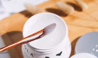 喝什么牛奶有助于睡眠 睡前喝什么牛奶可以帮助睡眠