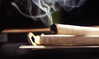 艾草过期还能用吗 艾草过期可以继续艾灸吗