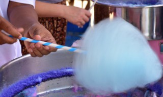 女生吃棉花糖代表什么 女生吃棉花糖代表什么