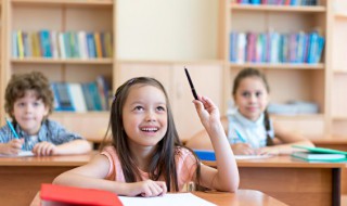 指物作诗立就的就什么意思 就在指物作诗立就这句话里的含义