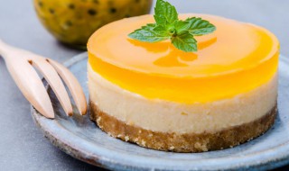 8寸戚风蛋糕一般要烤多久 多久能把8寸戚风蛋糕烤好