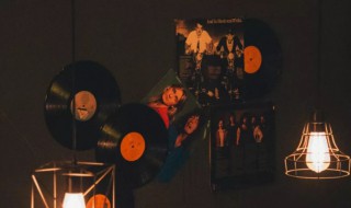 关于今夜我不关心人类我只想你的含义 今夜我不关心人类我只想你的含义是什么