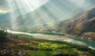 屈原投的是哪条江 屈原投江是投的什么江