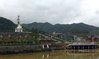 仰阿莎个人资料 仰阿莎相关介绍