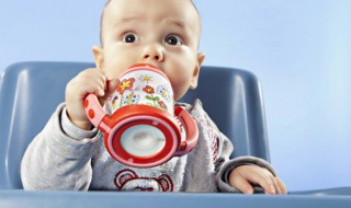 幼儿什么时候戒掉奶瓶 幼儿戒掉奶瓶的时间
