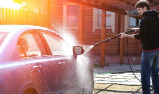 两桶水洗车什么意思 两桶水洗车意思是什么