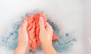 新衣服洗后缩水严重怎么处理 该怎么做才能恢复原样？