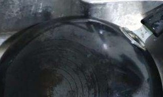怎么清洗锅底污垢 4种方法都可以的