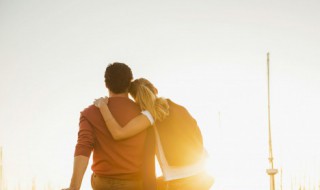 情侣早安问候语简短一句话 情侣暖心的问候语