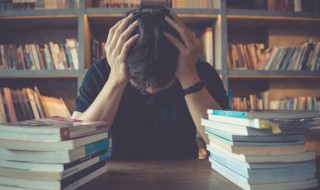 逊色缀满是什么意思 逊色缀满含义