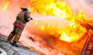 火灾冒黑烟是什么问题 关于火灾冒黑烟的原因