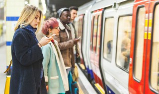 地铁安全锤在哪里 关于地铁安全锤位置介绍