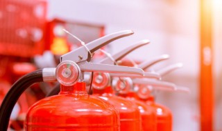 干粉灭火器几年充装一次 干粉灭火器多久充装一次