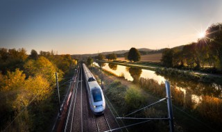 高铁上不可以携带什么东西 高铁上不能带什么