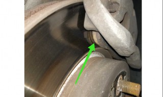 刹车片怎么看磨损程度 这种情况你要更换刹车片了