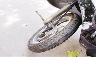 电动车前轮偏怎么调整 如何处理电动车前轮偏了