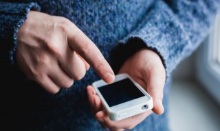 怎么关闭手机后台运行软件 关闭手机后台运行软件的方法