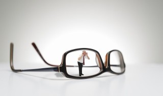 配眼镜最佳方法 怎么正确配眼镜