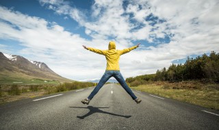 发旅游朋友圈说什么 关于旅游的朋友圈怎么发