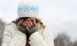 表达一个人委屈到哭的经典句子大全 表达一个人委屈到哭的经典语句大全