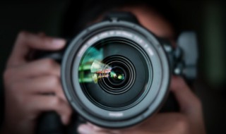 镜子有油怎么擦干净 怎么擦干净有油的镜子