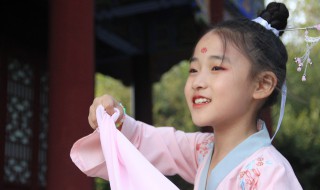 总角之宴中之是什么意思 总角之宴中之的意思