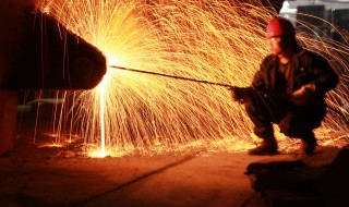 炼钢的具体工艺流程是什么 炼钢的具体工艺流程