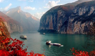 明月松间照清泉石上流这句诗的意思 明月松间照清泉石上流的解释