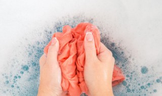 很久洗不干净的衣服怎么样清洗 很久洗不干净的衣服清洗的方法