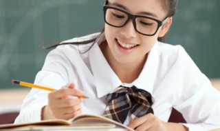 月下飞天镜云生结海楼的意境是什么 月下飞天镜云生结海楼全诗内容