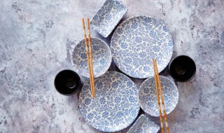 摔碎杯子预示着什么 摔碎杯子预示着什么意思