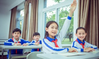 圆柱有一个什么面叫做侧面 圆柱侧面是一个什么面