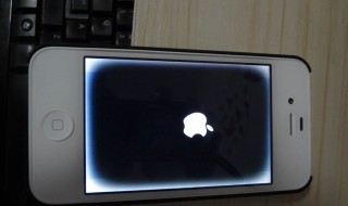 手机如何强行开机 手机突然无法开机怎么办